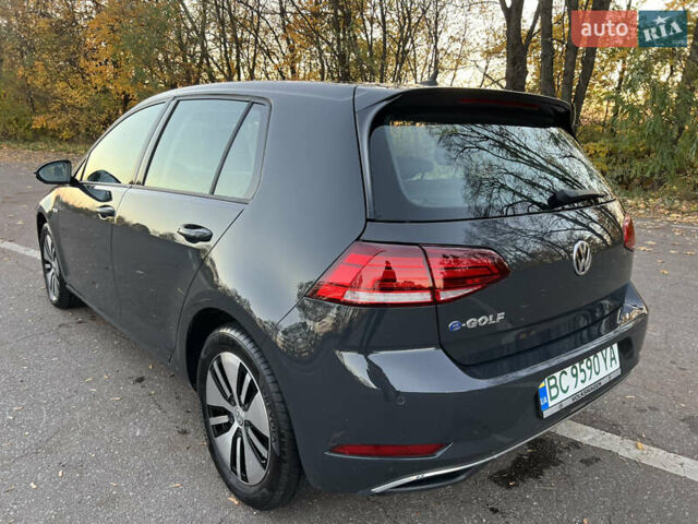 Серый Фольксваген e-Golf, объемом двигателя 0 л и пробегом 69 тыс. км за 12950 $, фото 2 на Automoto.ua