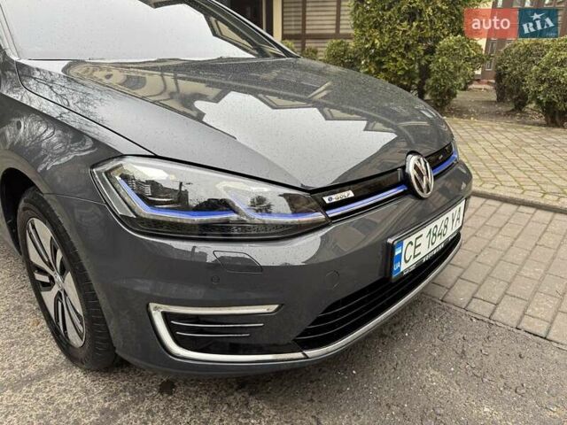 Серый Фольксваген e-Golf, объемом двигателя 0 л и пробегом 40 тыс. км за 15300 $, фото 9 на Automoto.ua