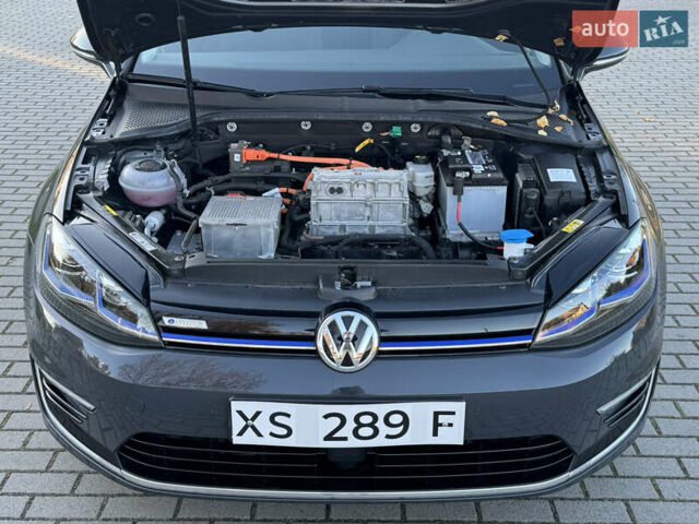 Сірий Фольксваген e-Golf, об'ємом двигуна 0 л та пробігом 51 тис. км за 13499 $, фото 45 на Automoto.ua