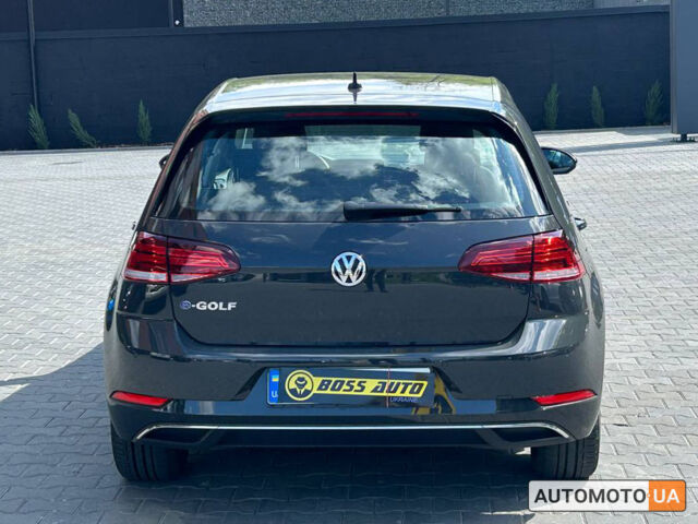Серый Фольксваген e-Golf, объемом двигателя 36 л и пробегом 80 тыс. км за 15600 $, фото 4 на Automoto.ua