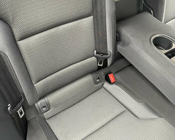 Сірий Фольксваген e-Golf, об'ємом двигуна 0 л та пробігом 40 тис. км за 16500 $, фото 30 на Automoto.ua