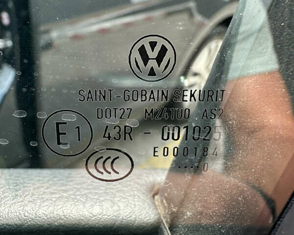 Сірий Фольксваген e-Golf, об'ємом двигуна 0 л та пробігом 50 тис. км за 14700 $, фото 15 на Automoto.ua