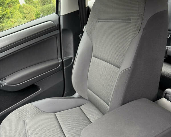 Сірий Фольксваген e-Golf, об'ємом двигуна 0 л та пробігом 77 тис. км за 14500 $, фото 13 на Automoto.ua