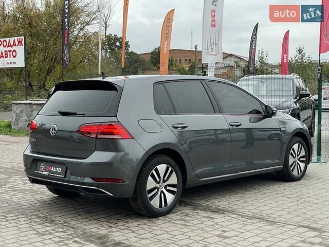 Серый Фольксваген e-Golf, объемом двигателя 0 л и пробегом 108 тыс. км за 13499 $, фото 12 на Automoto.ua