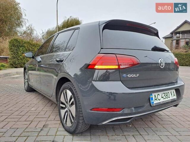Серый Фольксваген e-Golf, объемом двигателя 0 л и пробегом 54 тыс. км за 16500 $, фото 12 на Automoto.ua