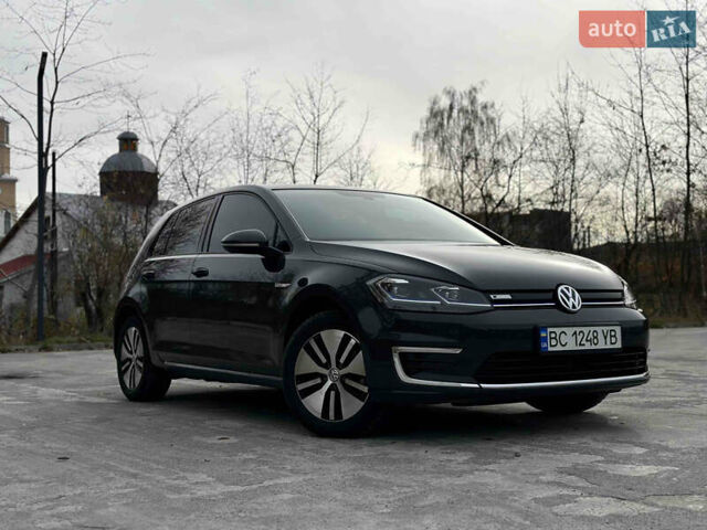 Сірий Фольксваген e-Golf, об'ємом двигуна 0 л та пробігом 64 тис. км за 13500 $, фото 13 на Automoto.ua