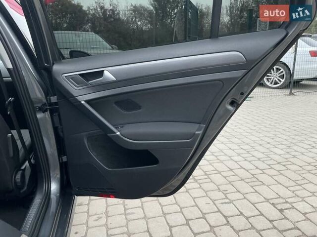 Серый Фольксваген e-Golf, объемом двигателя 0 л и пробегом 108 тыс. км за 13499 $, фото 29 на Automoto.ua