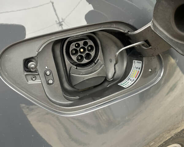 Сірий Фольксваген e-Golf, об'ємом двигуна 0 л та пробігом 40 тис. км за 16500 $, фото 13 на Automoto.ua