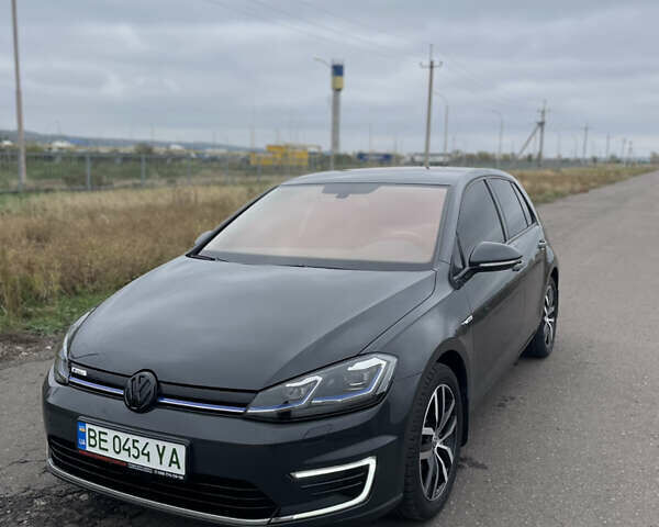Сірий Фольксваген e-Golf, об'ємом двигуна 0 л та пробігом 40 тис. км за 16500 $, фото 1 на Automoto.ua
