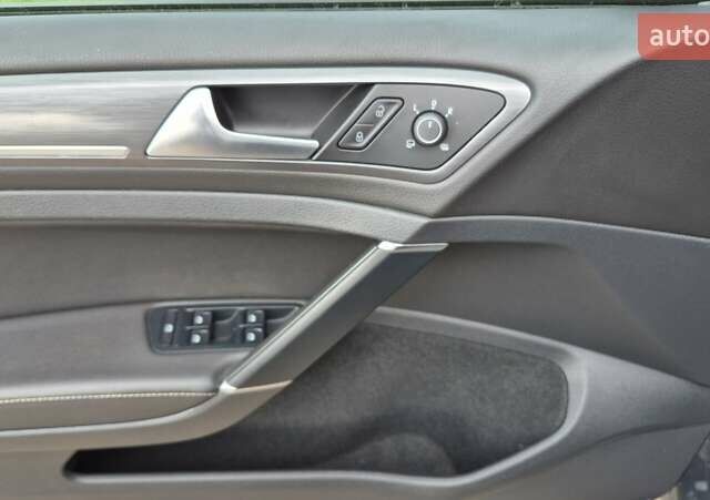 Сірий Фольксваген e-Golf, об'ємом двигуна 0 л та пробігом 81 тис. км за 15600 $, фото 26 на Automoto.ua