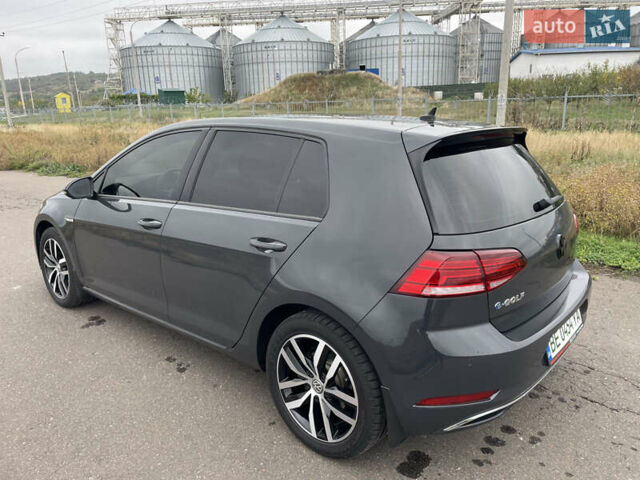 Сірий Фольксваген e-Golf, об'ємом двигуна 0 л та пробігом 40 тис. км за 16500 $, фото 9 на Automoto.ua