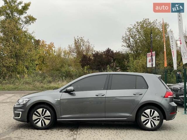 Серый Фольксваген e-Golf, объемом двигателя 0 л и пробегом 108 тыс. км за 13499 $, фото 11 на Automoto.ua