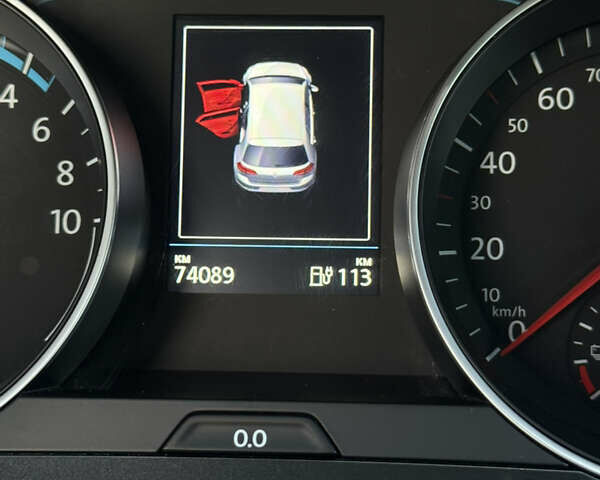 Серый Фольксваген e-Golf, объемом двигателя 0 л и пробегом 74 тыс. км за 13999 $, фото 15 на Automoto.ua