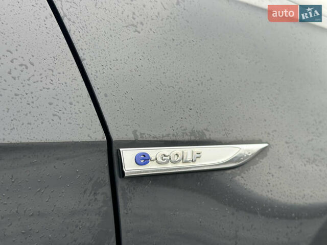Серый Фольксваген e-Golf, объемом двигателя 0 л и пробегом 115 тыс. км за 14200 $, фото 8 на Automoto.ua