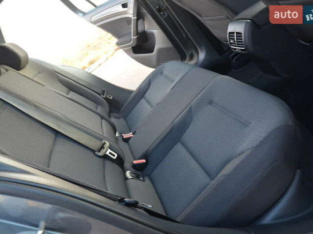 Серый Фольксваген e-Golf, объемом двигателя 0 л и пробегом 91 тыс. км за 13250 $, фото 53 на Automoto.ua