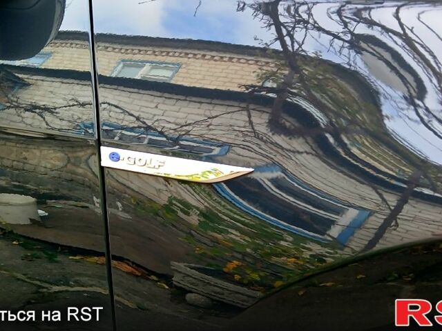 Серый Фольксваген e-Golf, объемом двигателя 0 л и пробегом 29 тыс. км за 16300 $, фото 7 на Automoto.ua