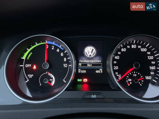 Серый Фольксваген e-Golf, объемом двигателя 0 л и пробегом 91 тыс. км за 13500 $, фото 27 на Automoto.ua