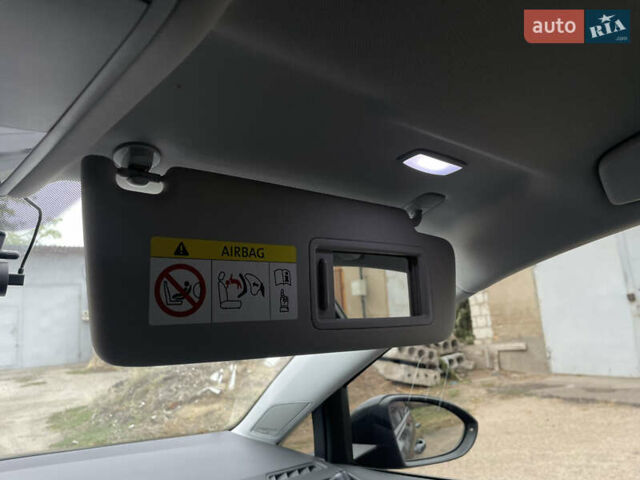 Сірий Фольксваген e-Golf, об'ємом двигуна 0 л та пробігом 40 тис. км за 16500 $, фото 37 на Automoto.ua