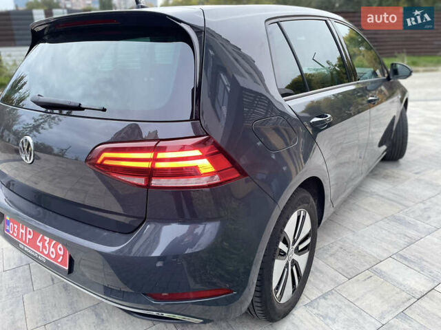 Серый Фольксваген e-Golf, объемом двигателя 0 л и пробегом 91 тыс. км за 13500 $, фото 10 на Automoto.ua