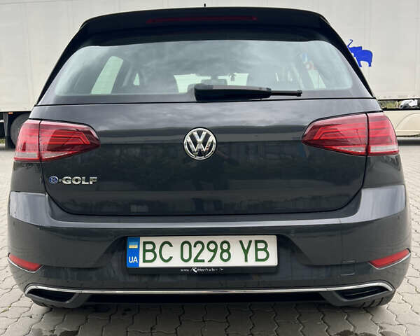 Серый Фольксваген e-Golf, объемом двигателя 0 л и пробегом 45 тыс. км за 14800 $, фото 15 на Automoto.ua