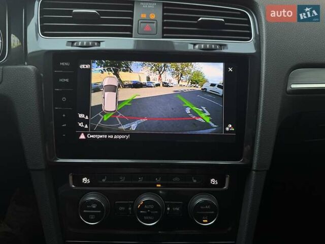 Сірий Фольксваген e-Golf, об'ємом двигуна 0 л та пробігом 49 тис. км за 19200 $, фото 13 на Automoto.ua