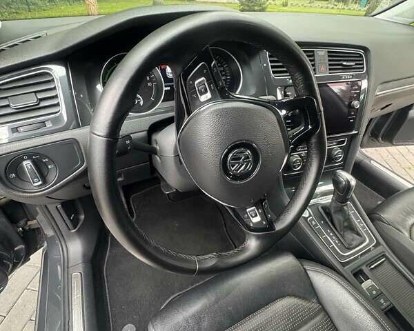 Сірий Фольксваген e-Golf, об'ємом двигуна 0 л та пробігом 81 тис. км за 15600 $, фото 17 на Automoto.ua