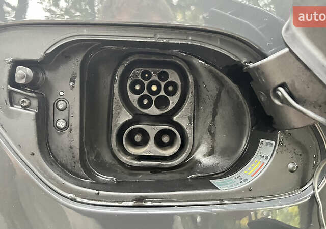 Серый Фольксваген e-Golf, объемом двигателя 0 л и пробегом 59 тыс. км за 15400 $, фото 17 на Automoto.ua