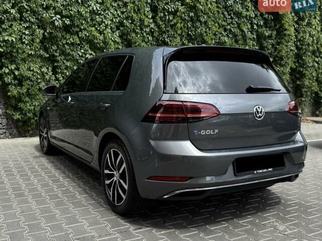 Сірий Фольксваген e-Golf, об'ємом двигуна 0 л та пробігом 49 тис. км за 19200 $, фото 4 на Automoto.ua