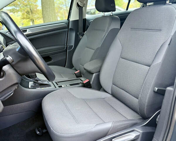 Фольксваген e-Golf 2020 в Кропивницком (Кировограде) на Automoto.ua Серый Фольксваген e-Golf, объемом двигателя 0 л и пробегом 125 тыс. км за 14550 $, фото 32 на Automoto.ua