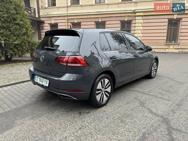 Серый Фольксваген e-Golf, объемом двигателя 0 л и пробегом 40 тыс. км за 15300 $, фото 3 на Automoto.ua