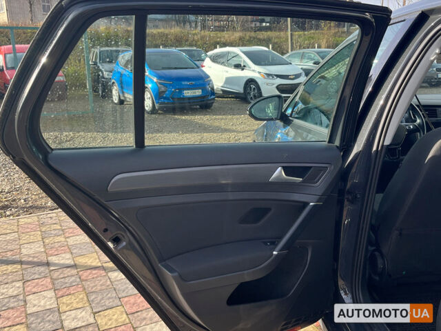Сірий Фольксваген e-Golf, об'ємом двигуна 36 л та пробігом 58 тис. км за 15300 $, фото 14 на Automoto.ua