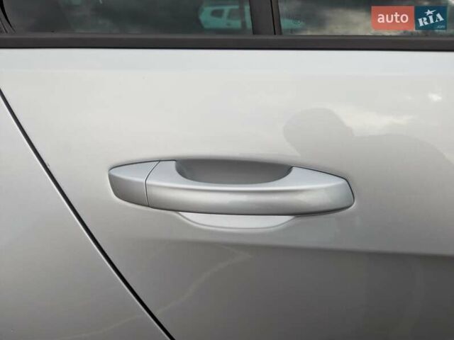 Серый Фольксваген e-Golf, объемом двигателя 0 л и пробегом 29 тыс. км за 14800 $, фото 33 на Automoto.ua