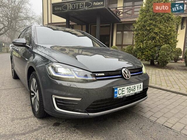 Серый Фольксваген e-Golf, объемом двигателя 0 л и пробегом 40 тыс. км за 15300 $, фото 30 на Automoto.ua