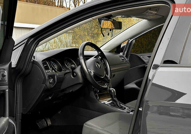 Сірий Фольксваген e-Golf, об'ємом двигуна 0 л та пробігом 64 тис. км за 13500 $, фото 24 на Automoto.ua