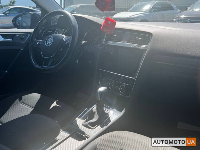 Сірий Фольксваген e-Golf, об'ємом двигуна 36 л та пробігом 34 тис. км за 16000 $, фото 16 на Automoto.ua