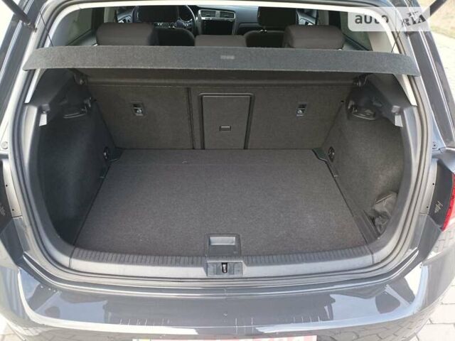 Серый Фольксваген e-Golf, объемом двигателя 0 л и пробегом 89 тыс. км за 13000 $, фото 5 на Automoto.ua