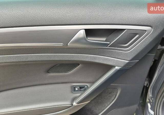 Сірий Фольксваген e-Golf, об'ємом двигуна 0 л та пробігом 81 тис. км за 15600 $, фото 27 на Automoto.ua