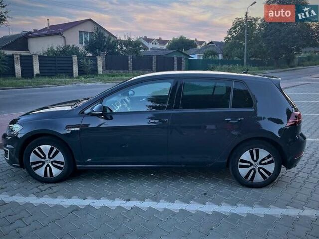 Серый Фольксваген e-Golf, объемом двигателя 0 л и пробегом 64 тыс. км за 15600 $, фото 1 на Automoto.ua