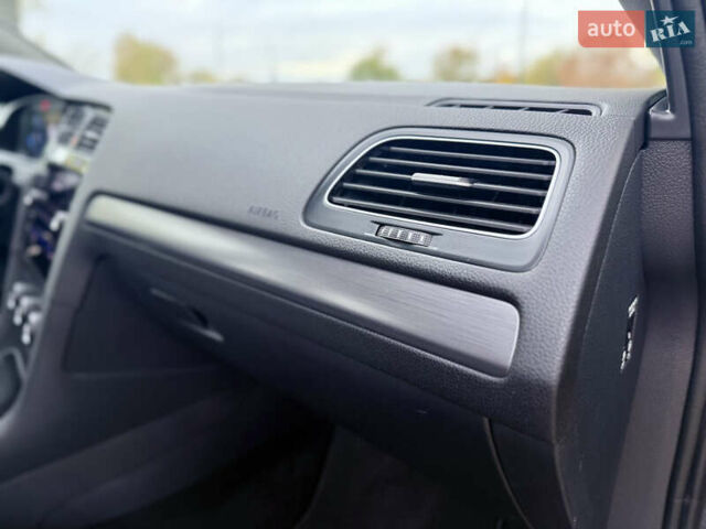 Фольксваген e-Golf 2020 в Кропивницком (Кировограде) на Automoto.ua Серый Фольксваген e-Golf, объемом двигателя 0 л и пробегом 125 тыс. км за 14550 $, фото 25 на Automoto.ua