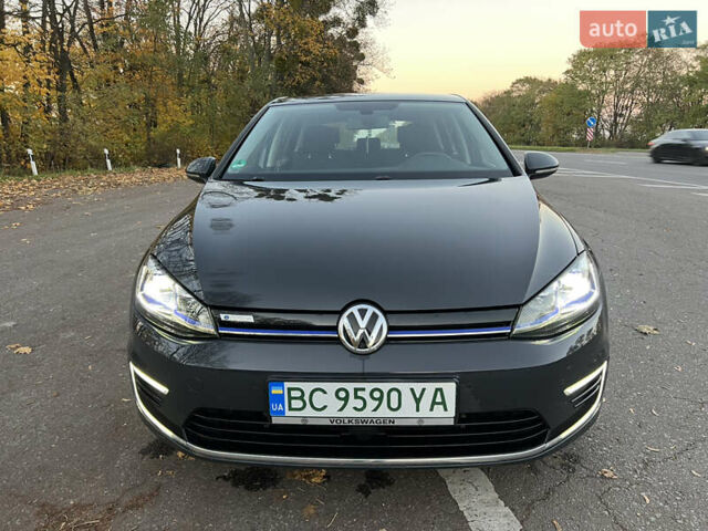 Серый Фольксваген e-Golf, объемом двигателя 0 л и пробегом 69 тыс. км за 12950 $, фото 43 на Automoto.ua