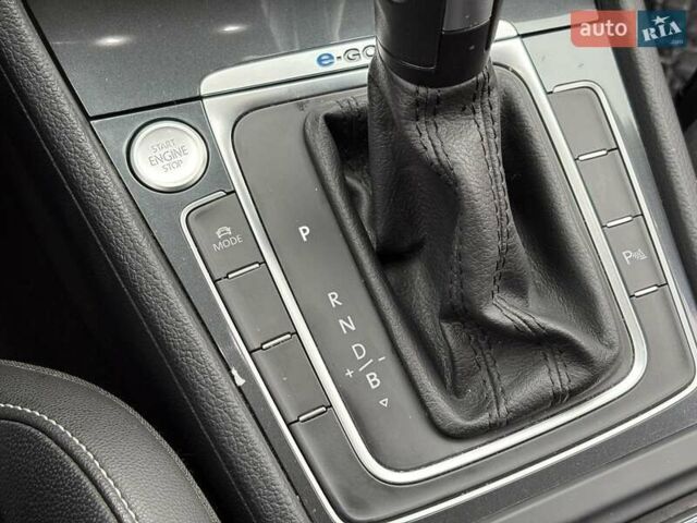 Сірий Фольксваген e-Golf, об'ємом двигуна 0 л та пробігом 79 тис. км за 14650 $, фото 17 на Automoto.ua