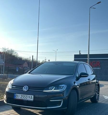 Сірий Фольксваген e-Golf, об'ємом двигуна 0 л та пробігом 33 тис. км за 16500 $, фото 4 на Automoto.ua