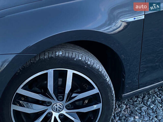 Серый Фольксваген e-Golf, объемом двигателя 0 л и пробегом 157 тыс. км за 12499 $, фото 15 на Automoto.ua