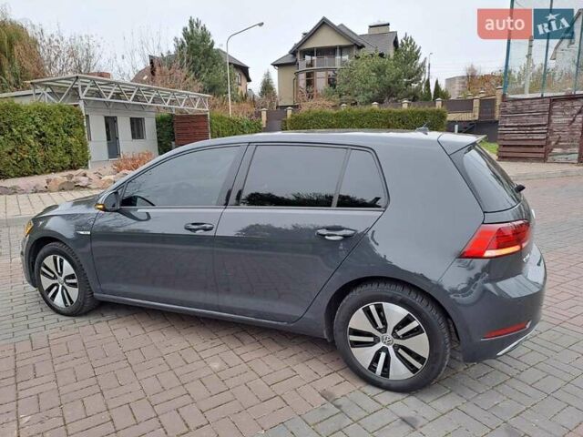 Серый Фольксваген e-Golf, объемом двигателя 0 л и пробегом 44 тыс. км за 15400 $, фото 4 на Automoto.ua