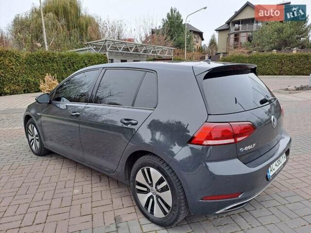 Серый Фольксваген e-Golf, объемом двигателя 0 л и пробегом 54 тыс. км за 16500 $, фото 14 на Automoto.ua