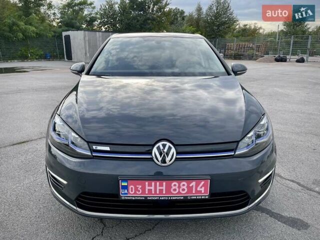 Серый Фольксваген e-Golf, объемом двигателя 0 л и пробегом 103 тыс. км за 13300 $, фото 4 на Automoto.ua