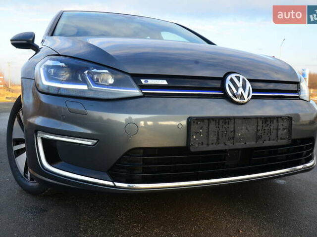 Серый Фольксваген e-Golf, объемом двигателя 0 л и пробегом 91 тыс. км за 13250 $, фото 16 на Automoto.ua