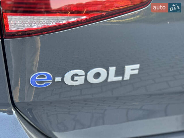 Сірий Фольксваген e-Golf, об'ємом двигуна 0 л та пробігом 51 тис. км за 13499 $, фото 31 на Automoto.ua