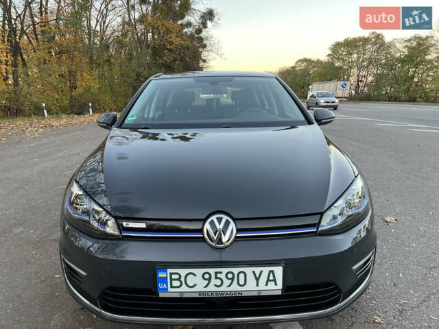 Серый Фольксваген e-Golf, объемом двигателя 0 л и пробегом 69 тыс. км за 12950 $, фото 7 на Automoto.ua