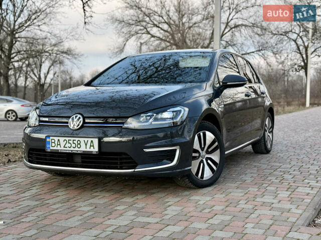 Сірий Фольксваген e-Golf, об'ємом двигуна 0 л та пробігом 94 тис. км за 14450 $, фото 1 на Automoto.ua